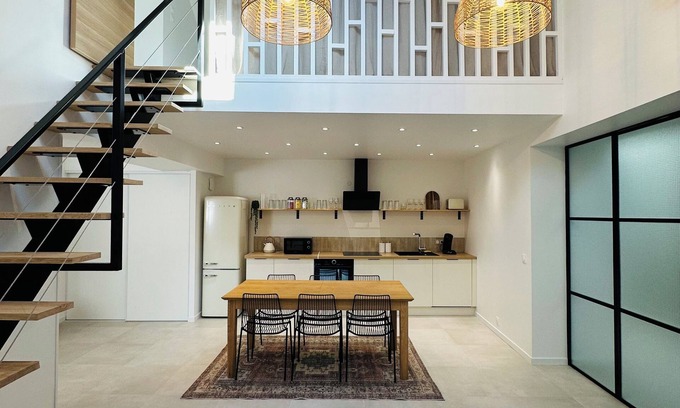 Larchant Casa | Superb house in the heart of Larchant. Pets welcome!