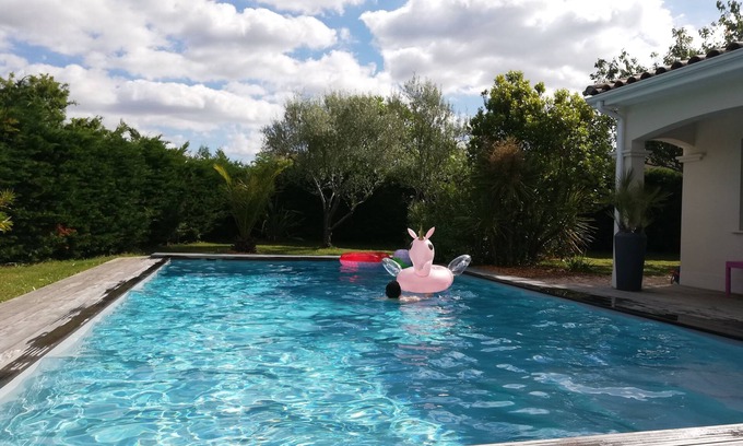 Balma Casa | Superb house sleeps 10, private pool, near Toulouse