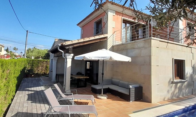 Son Moja Casa | Magnífica casa - estado nuevo con piscina - cerca de la playa