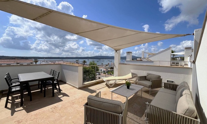 Fornells Chalet De Esquí | Magnífica casa de lujo frente al mar