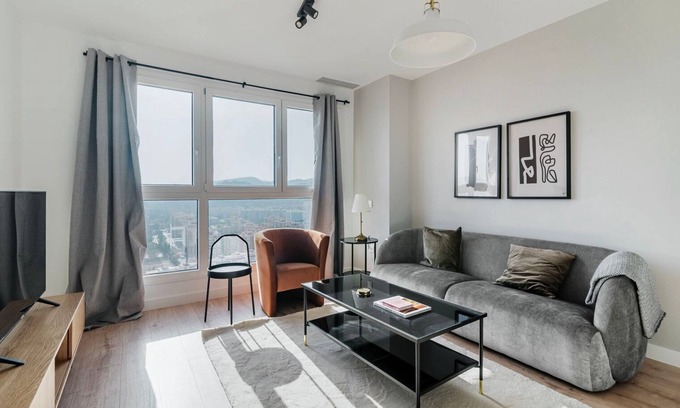 Palma-Palmilla Apartamento | Superb Martiricos-La Roca 1BR w/ Gym, Pool & Sea View, by Blueground