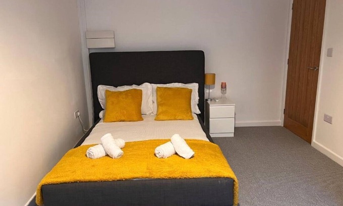 Northampton Apartamento | Superb modern flat in Northampton, parking &EV
