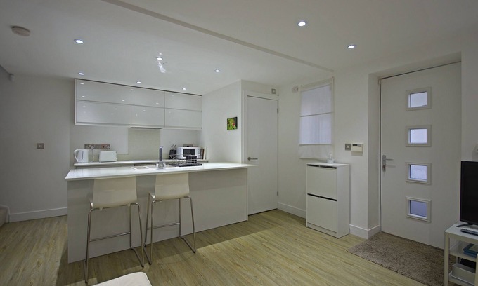 Adamsdown Casa | Superb modern house in Cardiff!