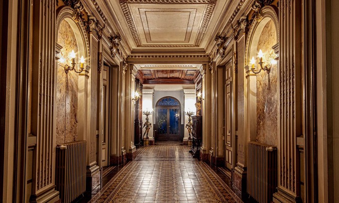 Nevian Casa | Superb romantic 8-bedroom chateau with AC and WiFi in the south of France