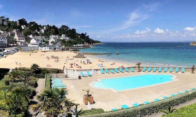 Treboul Apartamento | Magnífica vista al mar con piscina.