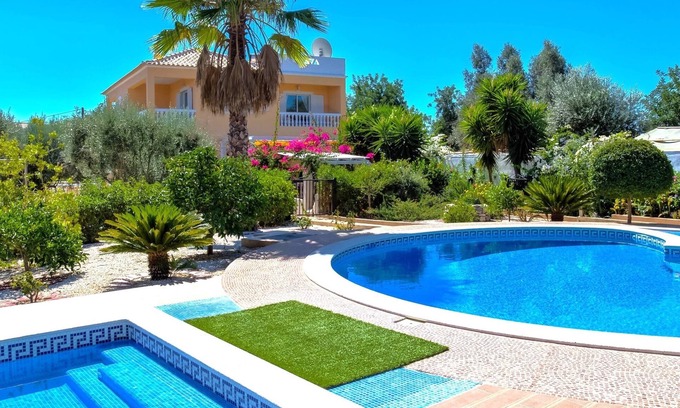 Silves Villa | Excelente Villa 10 minutos de Carvoeiro y Playa, Cerca de Silves Golf, totalmente Pri