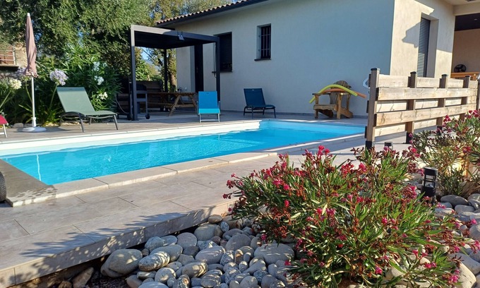 Solaro Villa | Superb villa, 5km from Solenzara. Air-conditioning, swimming pool, fenced grounds.
