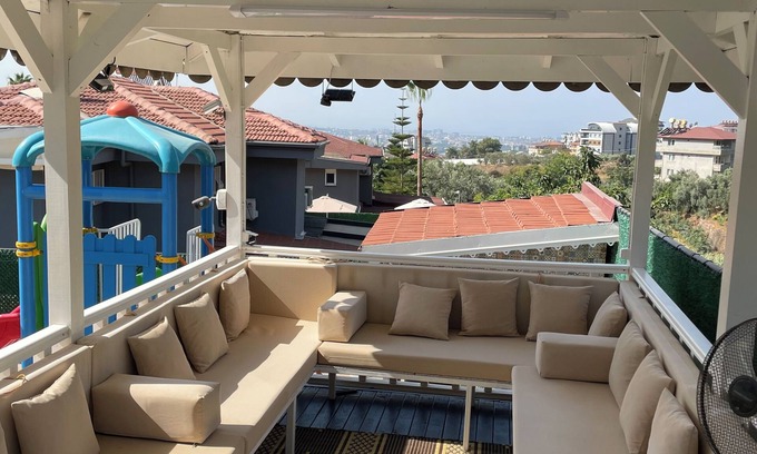 Alanya Villa | Espléndida villa con total privacidad garantizada, rodeada de vegetación impresionante.