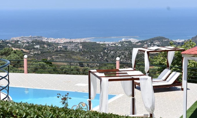 Somatas Villa | Superb villa,with amazing seaviews & huge pool!