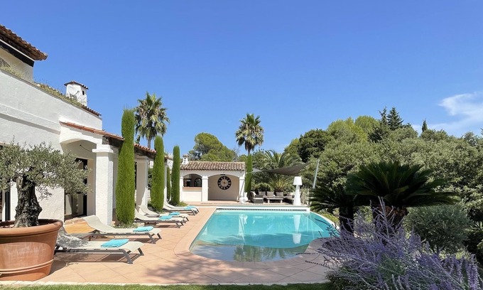 Biot Casa | Magnífica casa, ubicación ideal, entorno ideal y piscina climatizada.