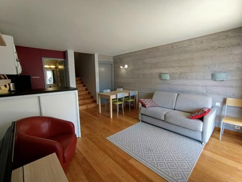 Montgenevre Apartamento | Superbe appartement rénové - 4 pers - Terrasse plein sud - Garage privé - Proche pistes et commodités - FR-1-445-46