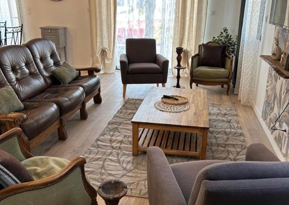 Limoges Apartamento | Superbe pavillon 4 chambres - parking privé - Grande Terrasse au calme - limoges