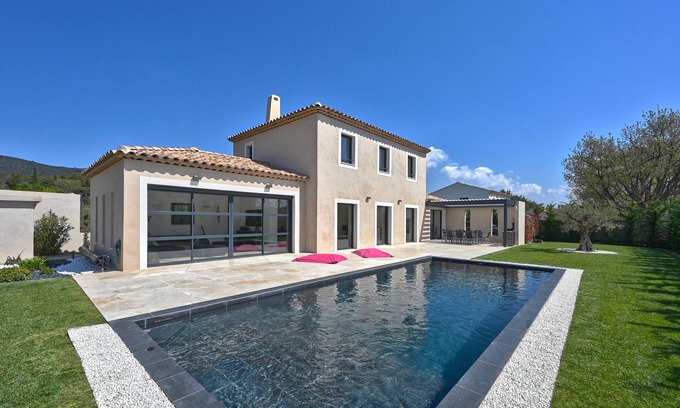 Puyvert Casa | Superbe Villa Moderne au Pied du Luberon