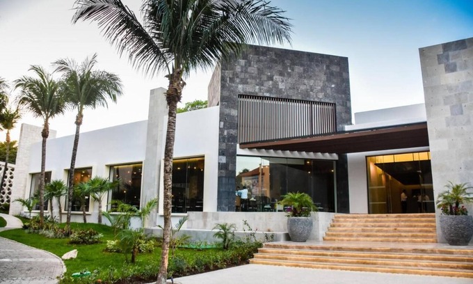 Zona hotelera de Playacar Complejo | SuperHost Sandos Playacar Kids Eat FREE