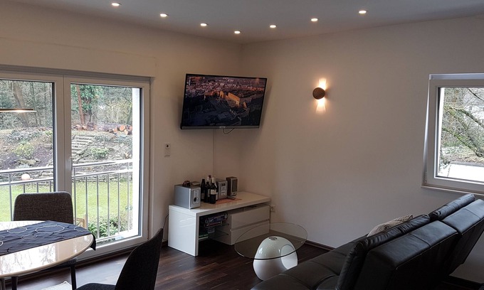 Refrath Apartamento | Apartamento Superior lago mágico en una ubicación privilegiada, cerca de Colonia de Refrath