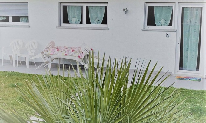 Mendrisio Apartamento | Appartamento Superior con 2 Camere da Letto e Giardino