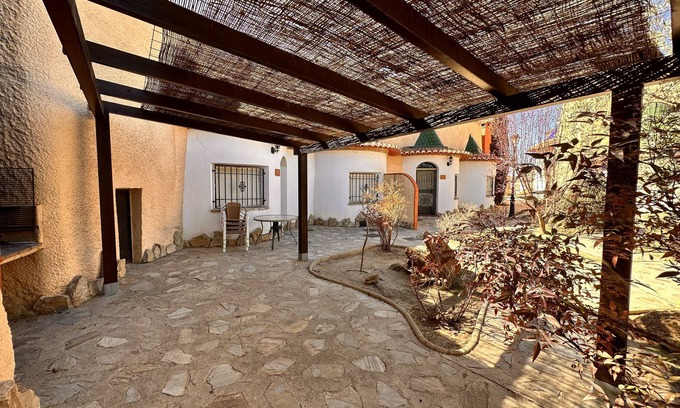Benalúa de Guadix Apartamento | Cueva Familiar Superior para 4 personas