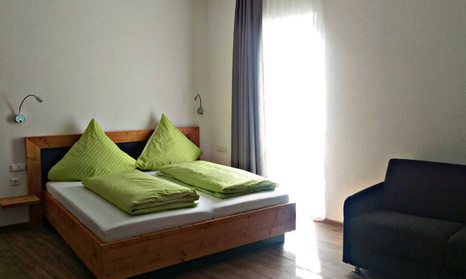 Rust Cabaña | SUPERIOR MULTI-BEDROOMS - Pension Yvonne