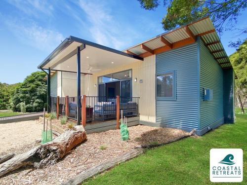 Cowes Villa | Superior Poolside Retreat Resort