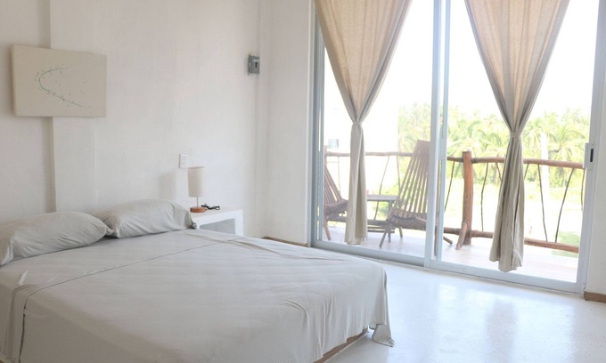 Ixtapa - Zihuatanejo Casa | Superior Queen size bedroom