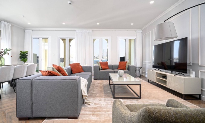 Dubai Villa | Sur La Mer | 4 bedrooms