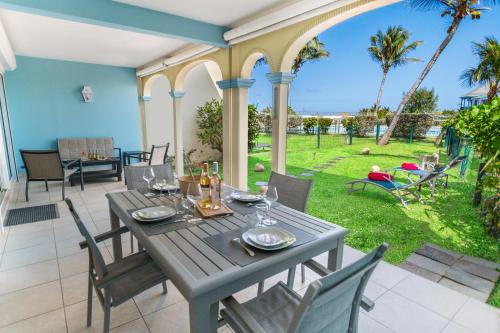 Orient Bay Casa | Sur la plage de la Baie Orientale, maison 4p avec jardin privatif et citerne d'eau !