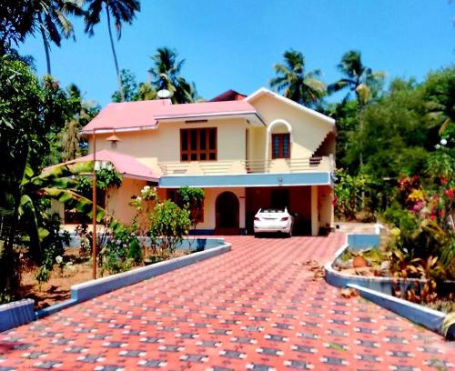 Chirayinkil Casa | Surabhi-Nature Villa , Private floor AC