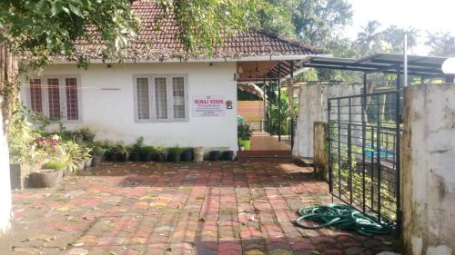 Kurumaseri Casa | Suraj Stays Glowing Meadows