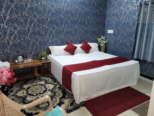 Ujjain Hotel | Suraj Village Resort