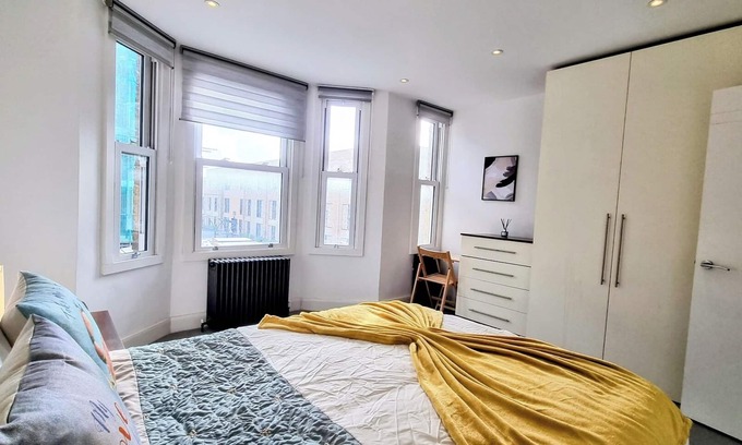 Berrylands Apartamento | Surbiton Luxury Garden House 19