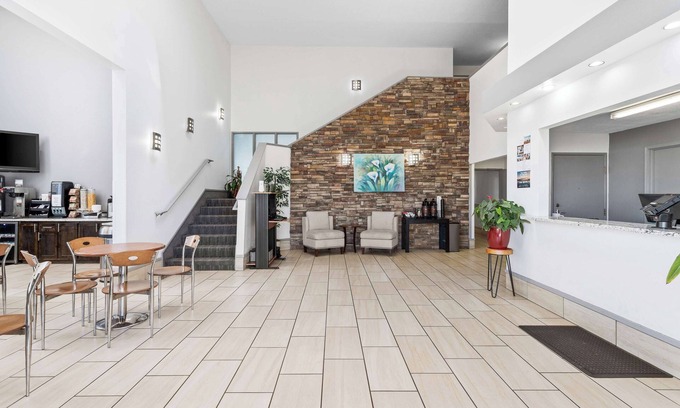 Northeast Heights Hotel | SureStay Hotel by Best Western Albuquerque Midtown