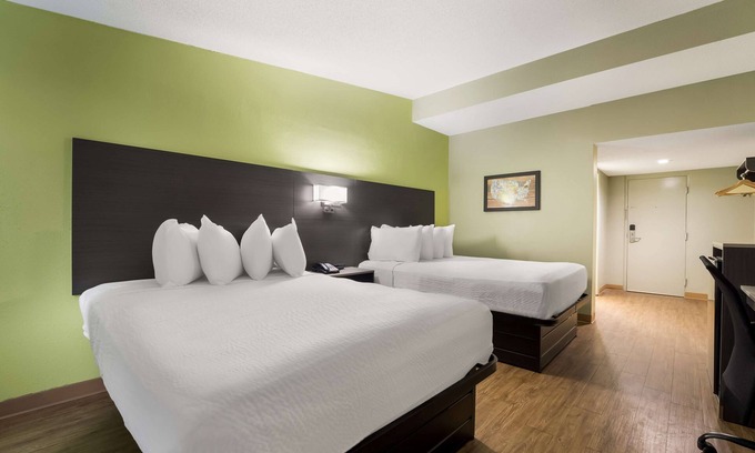 Columbus Hotel | SureStay Hotel by Best Western Columbus Downtown