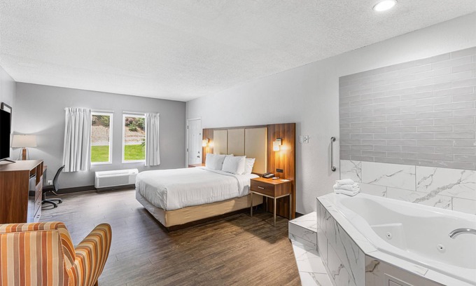 Helen Hotel | SureStay Hotel by Best Western Helen Downtown