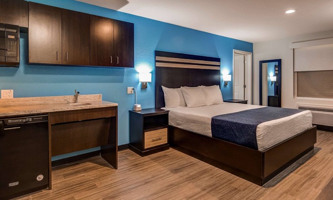 Humble Hotel | SureStay Plus Hotel by Best Western Humble