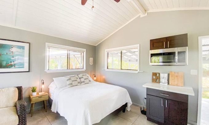 Keaau Apartamento | Surf Getaway, Queen Bed, Private Lanai