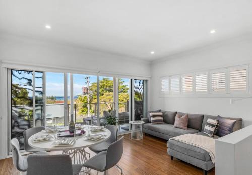 Thirroul Casa | Surf Haven Escape - Modern and Central in Thirroul