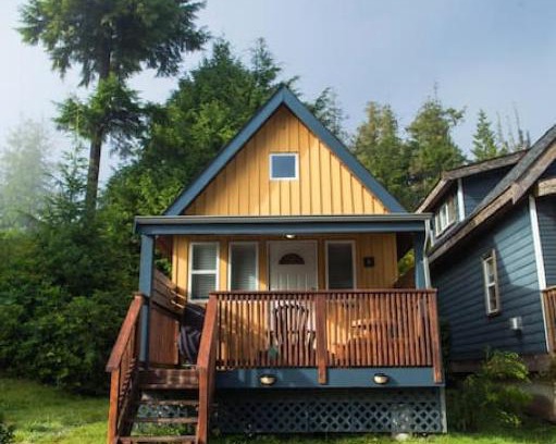 Ucluelet Casa | Surf Haven, Lofted Cozy Cabin Minutes to Beach