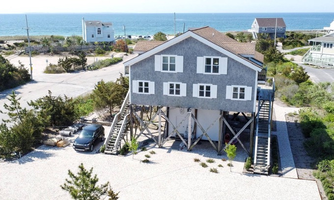 Charlestown Casa | Surf House - Charlestown Beach