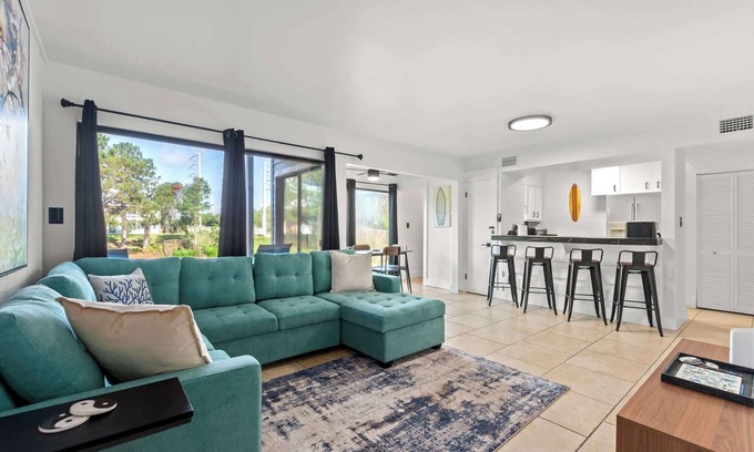 Destin Condominio | Surf N Snooze-Central Destin-Pet Friendly
