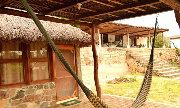 San Pedro Huamelula Cabina | Surf, rest, Repeat. 10 min walk from the beach.
