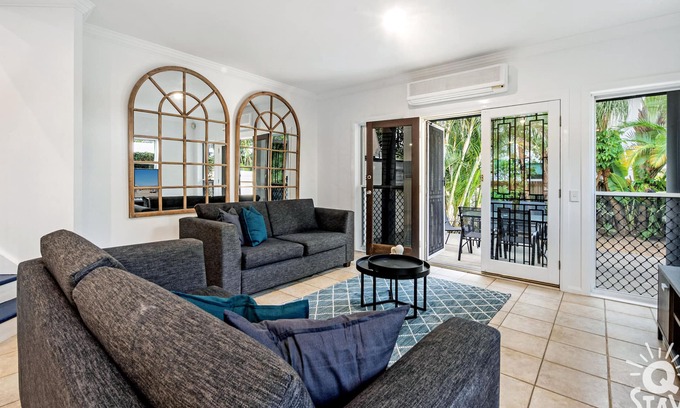 Surfers Paradise Villa | Surfers Villa - Q Stay