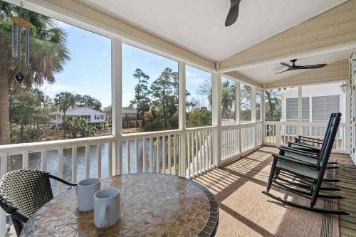 Surfside Beach Casa | Surfside Beach - Beach House Getaway