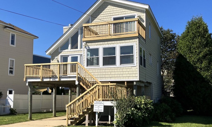 Dam Neck Casa | Surfside Beach Cottage- steps from Virginia Beach Boardwalk!