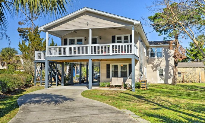 Surfside Beach Casa | Surfside Beach Canal-Front Home Walk to Beach!