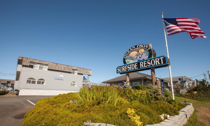 Rockaway Beach Hotel | Surfside Resort