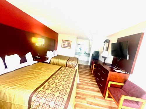 Dobson Hotel | Surry Inn - Dobson - I-77 - Exit 93