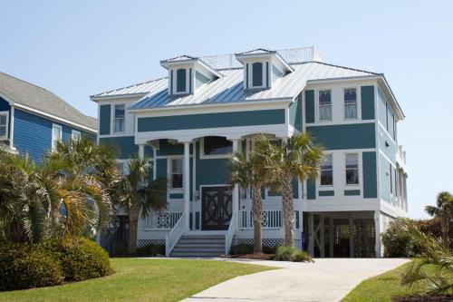 Caswell Beach Casa | Surviving Stress by Oak Island Accommodations