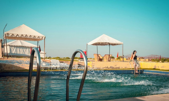 Jaisalmer Alquiler De RV | Surya-Ansh Desert Wellness Resort - Campsite
