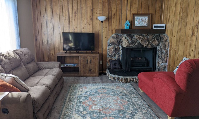 Russian Jack Park Casa | Sustainable Eastside Sanctuary, near U-MED & JBER