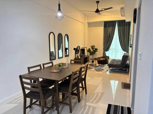 Kampung Sembulan Baru Apartamento | Sutera Avenue Dahlia Residence
